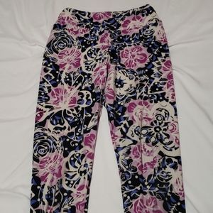 Lularoe Floral tween leggings